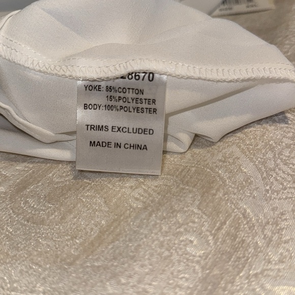 COWGIRL Multicolored Sleeveless Boxy Blouse with Notched Collar - Picture 5 of 9